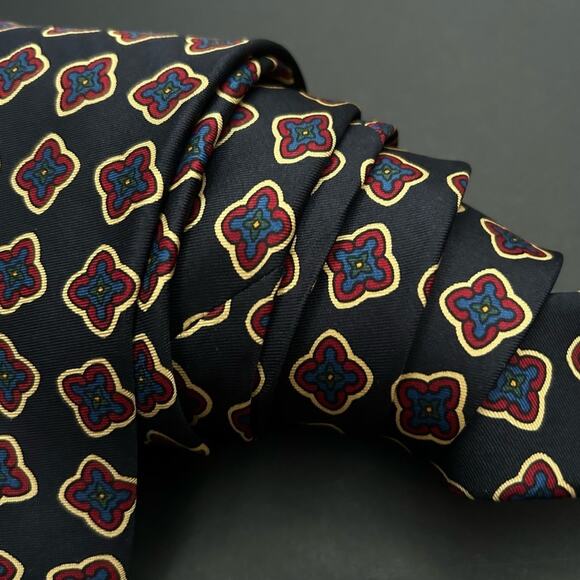 Faconnable Dark Navy and Red Geometric 100% Silk Tie - Picture 3 of 13